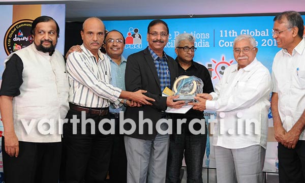 ವಾರ್ತಾ ಇಲಾಖೆಯ ನಿರ್ದೇಶಕ ಎನ್.ಆರ್. ವಿಶುಕುಮಾರ್ ಗೆ ಅತ್ಯುತ್ತಮ ಸಂವಹನಕಾರ ಪ್ರಶಸ್ತಿ